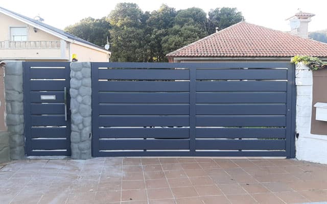 Contactar con Aluminios y PVC Moaña